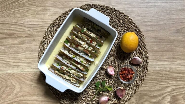 Deliciosas Navajas al Horno al Ajillo: Receta y Tips