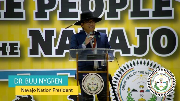 Presidencia Navajo: Retos y Logros