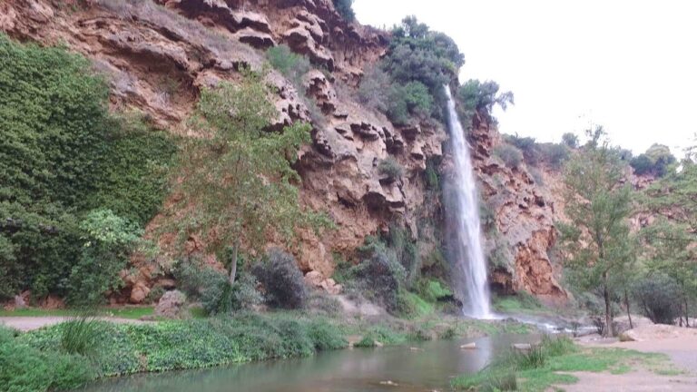 El Encanto de las Navajas en El Salto de la Novia