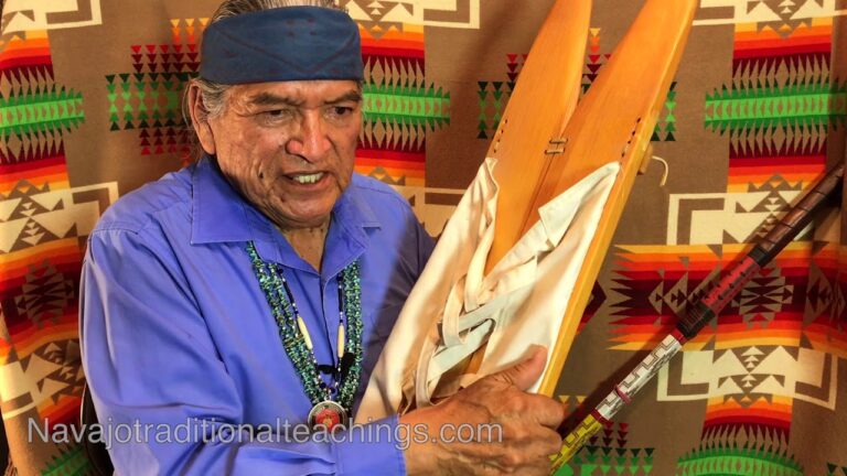 El Arte y la Tradición del Cuna Navajo
