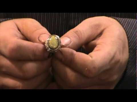 Anillo Navajo de Turquesa: Elegancia y Cultura