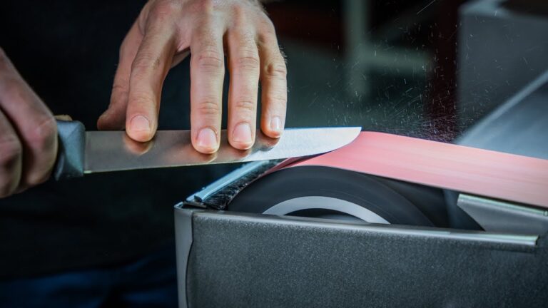 Gu&iacute;a para Elegir la Mejor M&aacute;quina para Afilar Navajas