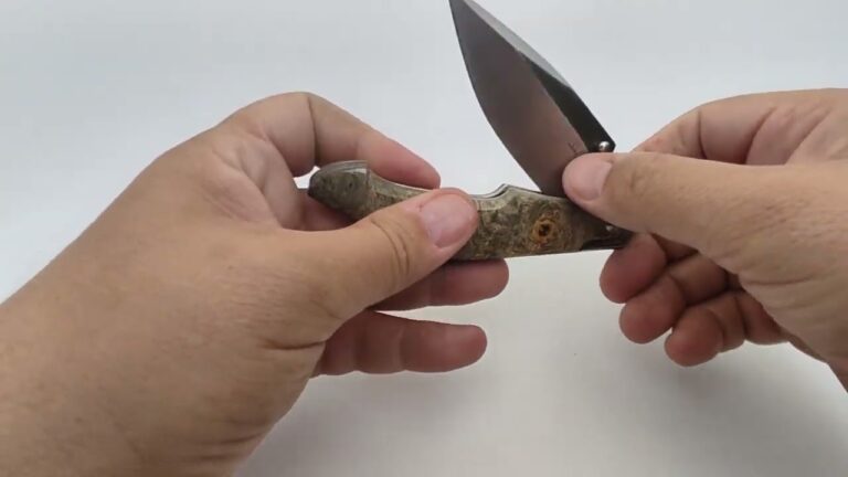 El arte de la navaja malagueña: tradición y destreza