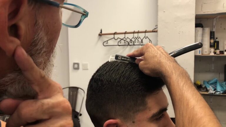 Peine Navaja: Estilo y Funcionalidad en un Solo Accesorio